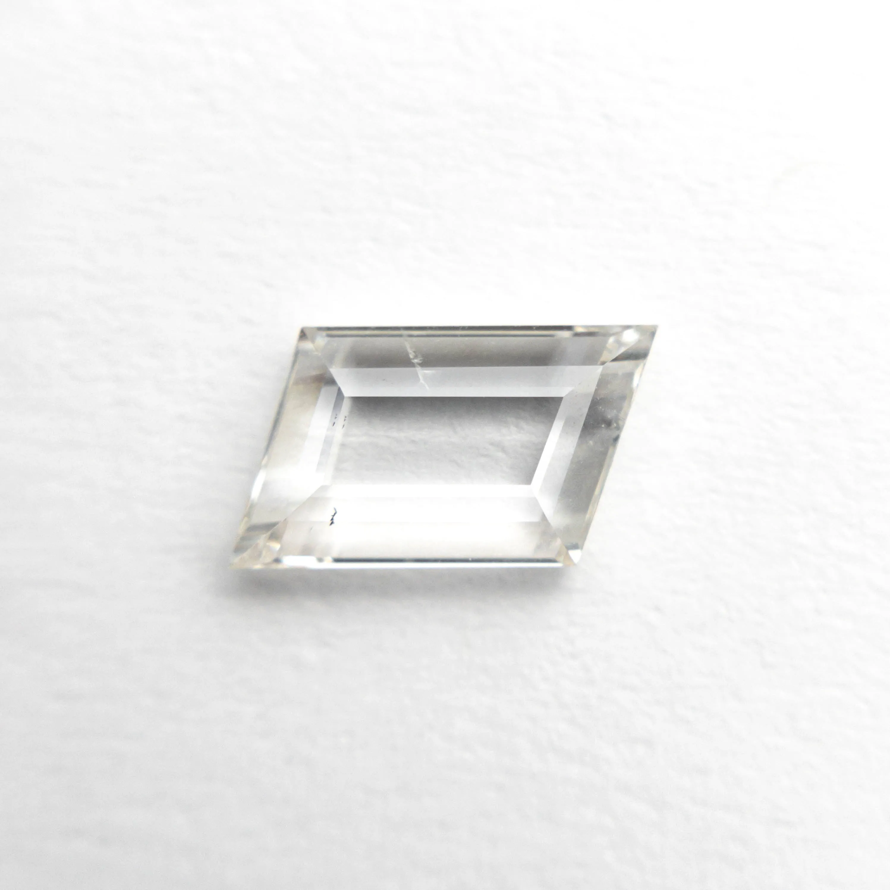 1.07ct 10.32x5.04x2.18mm Geometric Portrait Cut 18069-03