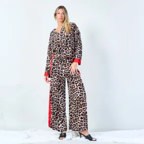 Chic leopard print set with bold accents wholesale