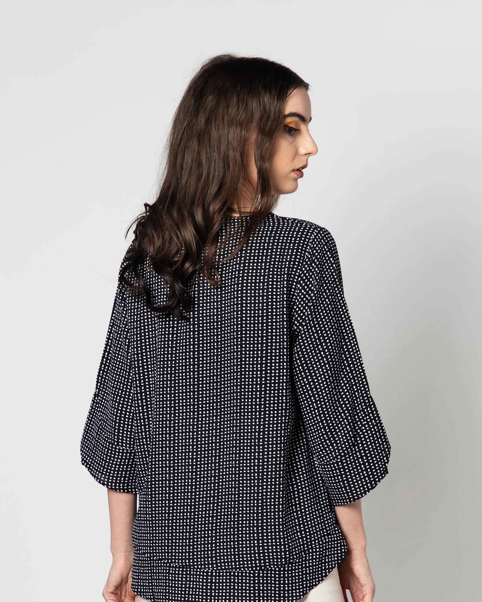 DOTTED ROUND NECK BLOUSE 1075 - بلوزه