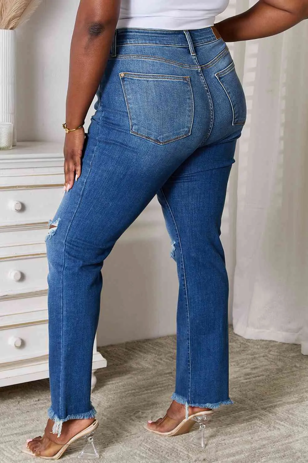 Judy Blue ,High Waist Knee Destroy & Fray Hem Straight Jeans