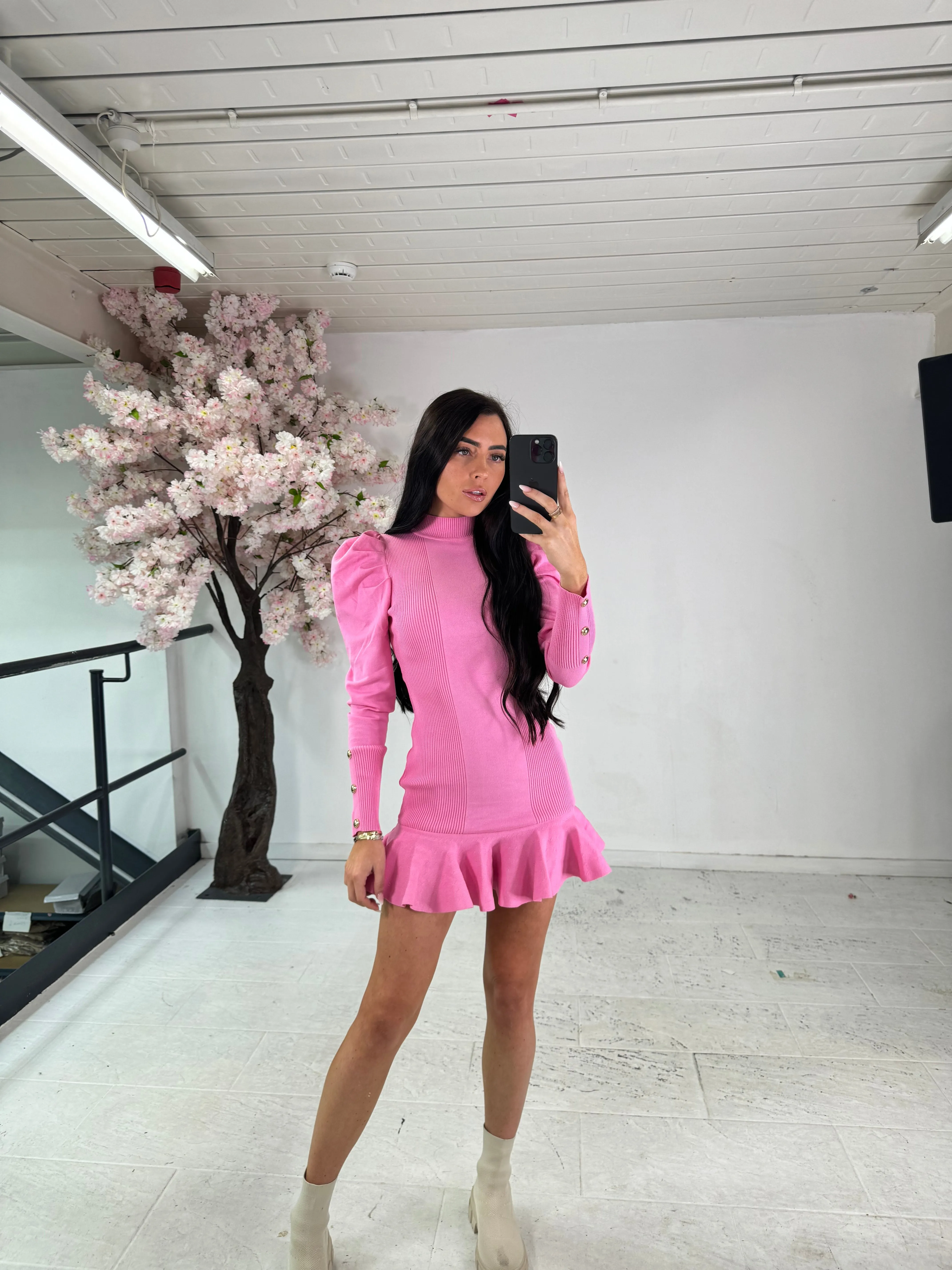 Puff sleeve peplum dress - pink